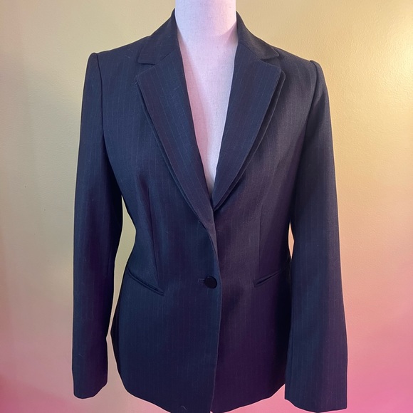 Calvin Klein Jackets & Blazers - Calvin Klein Gray Pinstripe Suit Jacket. Preowned Size 6.
